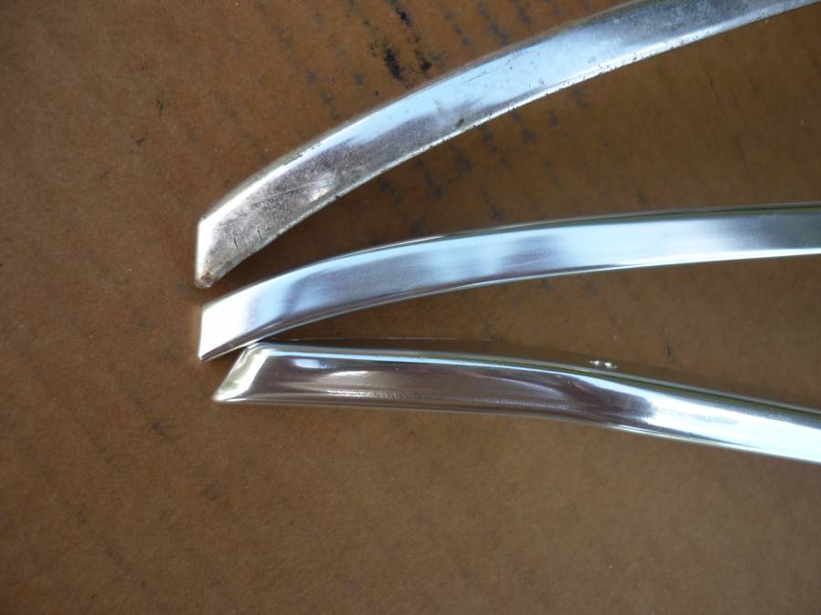 Attached picture 23-5 Wheel Opening Trim.original, Metro, Layson's top-bot1.JPG